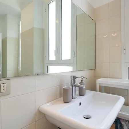 Primopiano - Stoppani Apartman
